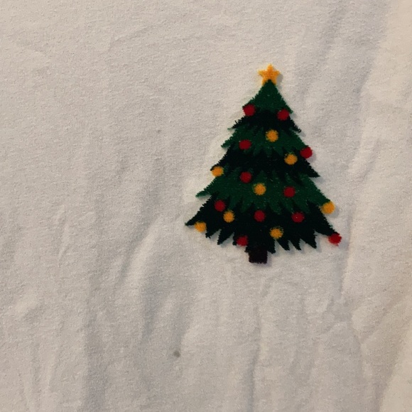 NWT Soft A&F tee XS Christmas tree - Picture 2 of 4